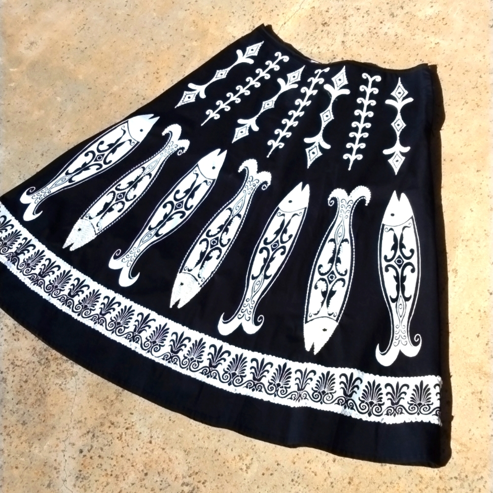 Soft surroundings skirt